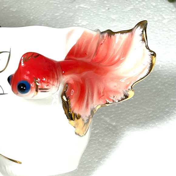 3D GOLDFISH BONE CERAMIC TEA CUP SET COLLECTIBLE - Picture 5 of 5